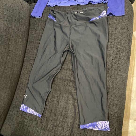 Under Armour Black HeatGear Fitted Shorts - Picture 1 of 4